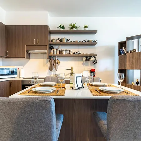 Lemon Tree 1-br With Terrace & Pool In Livadia לרנקה
