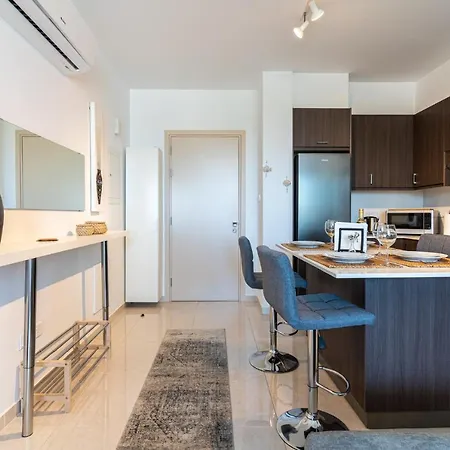 Lemon Tree 1-br With Terrace & Pool In Livadia * לרנקה