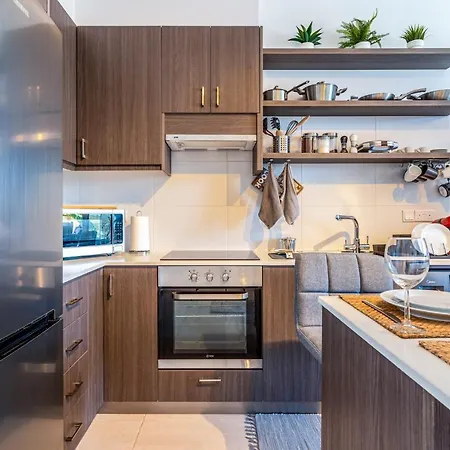 Lemon Tree 1-br With Terrace & Pool In Livadia לרנקה