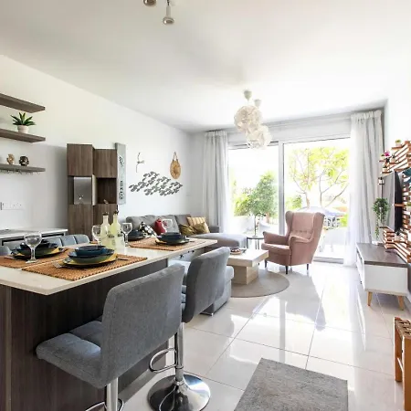 Lemon Tree 1-br With Terrace & Pool In Livadia Apartamento Lárnaca