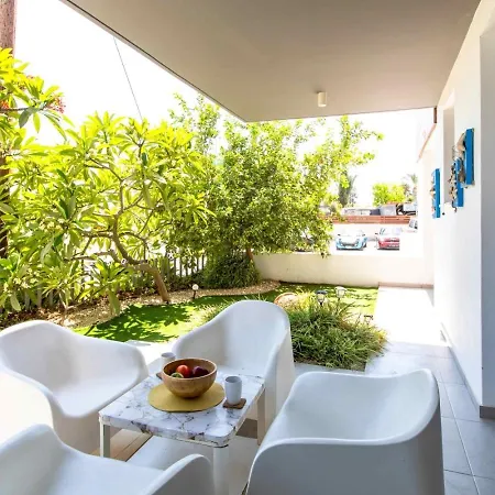 Apartamento Lemon Tree 1-br With Terrace & Pool In Livadia