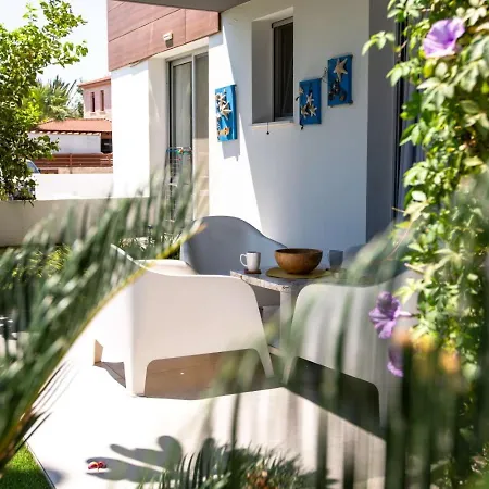 Lemon Tree 1-br With Terrace & Pool In Livadia Lárnaca