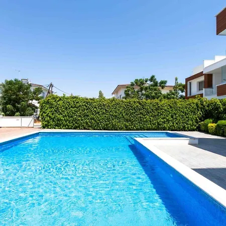 Lemon Tree 1-br With Terrace & Pool In Livadia Apartamento