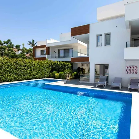 Lemon Tree 1-br With Terrace & Pool In Livadia Lárnaca